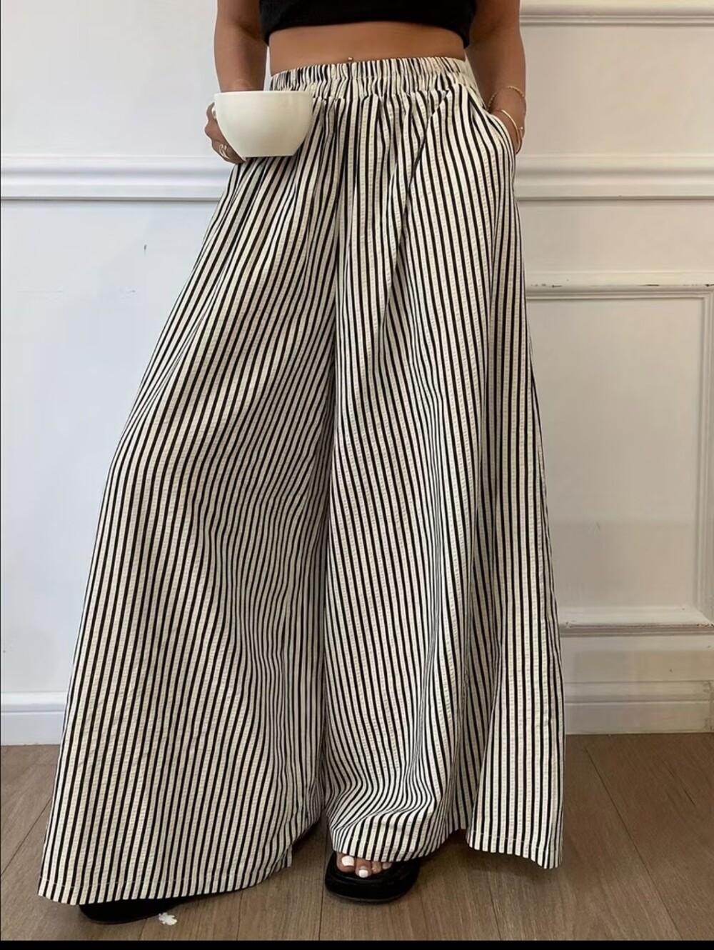 Casual Women'S Striped Wide-Leg Trousers Made Of, Featuring an Elastic Waistband - Picture 2 of 7
